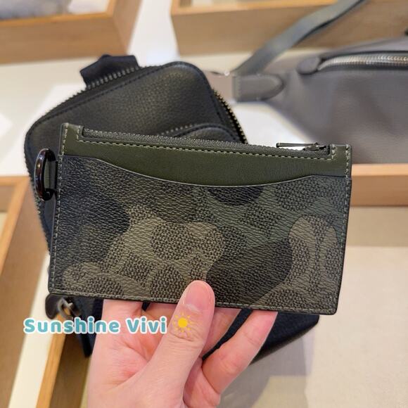 Coach Other - NWT Coach Zip Card Case Camo Wallet Green Leather Expandable CZ010 Ring